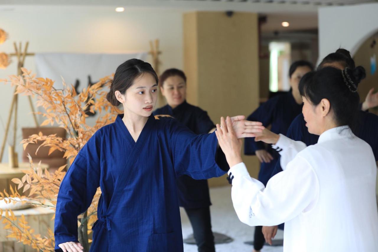 乐山上善居养心禅景酒店 Shangshan Zen Hotel Лешань Екстер'єр фото